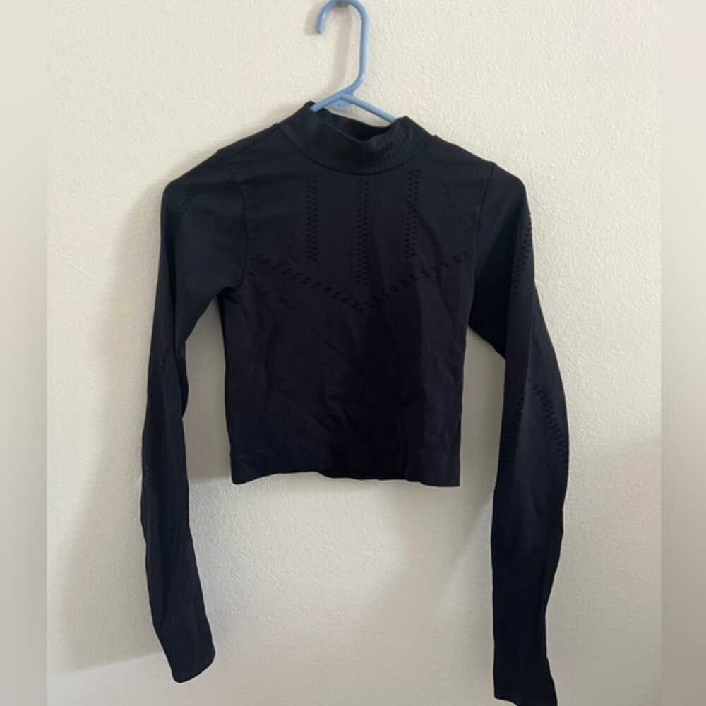 Women’s Athletic Top